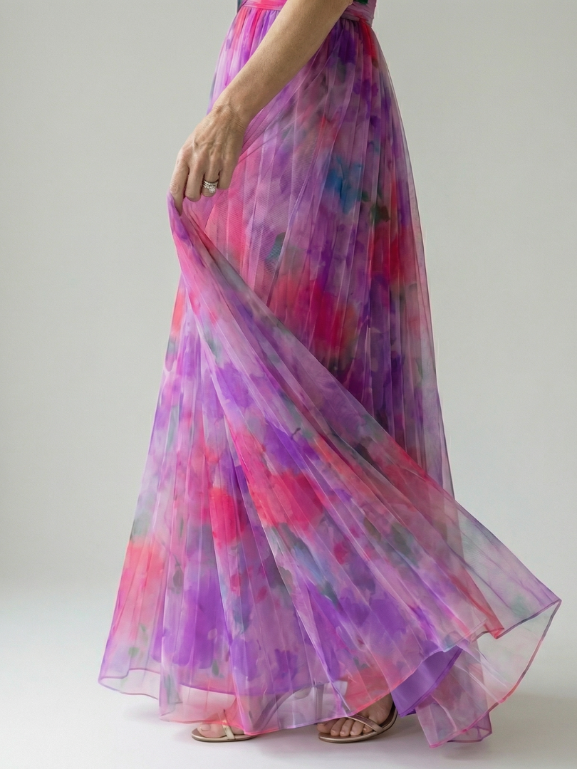 Izel maxi dress in rose, flowing skirt