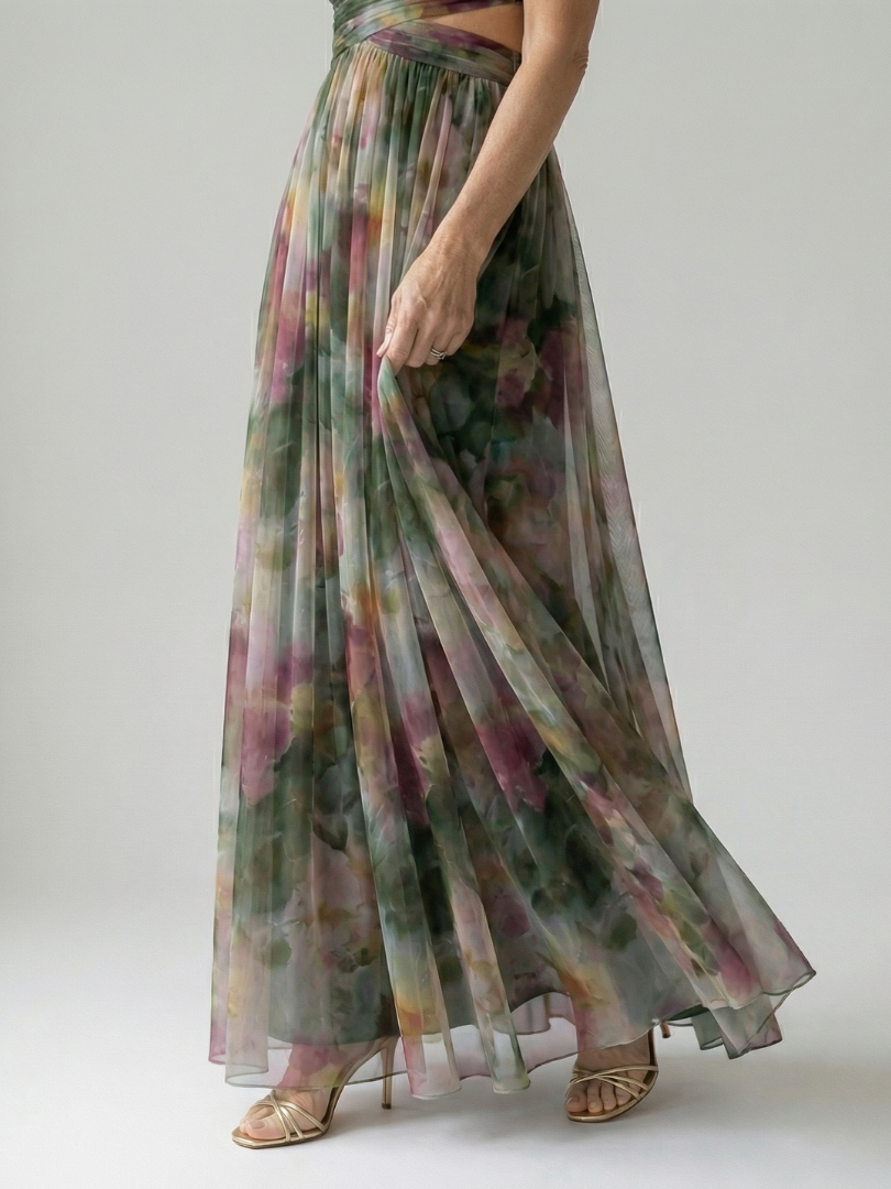 Izel maxi dress in green, front view