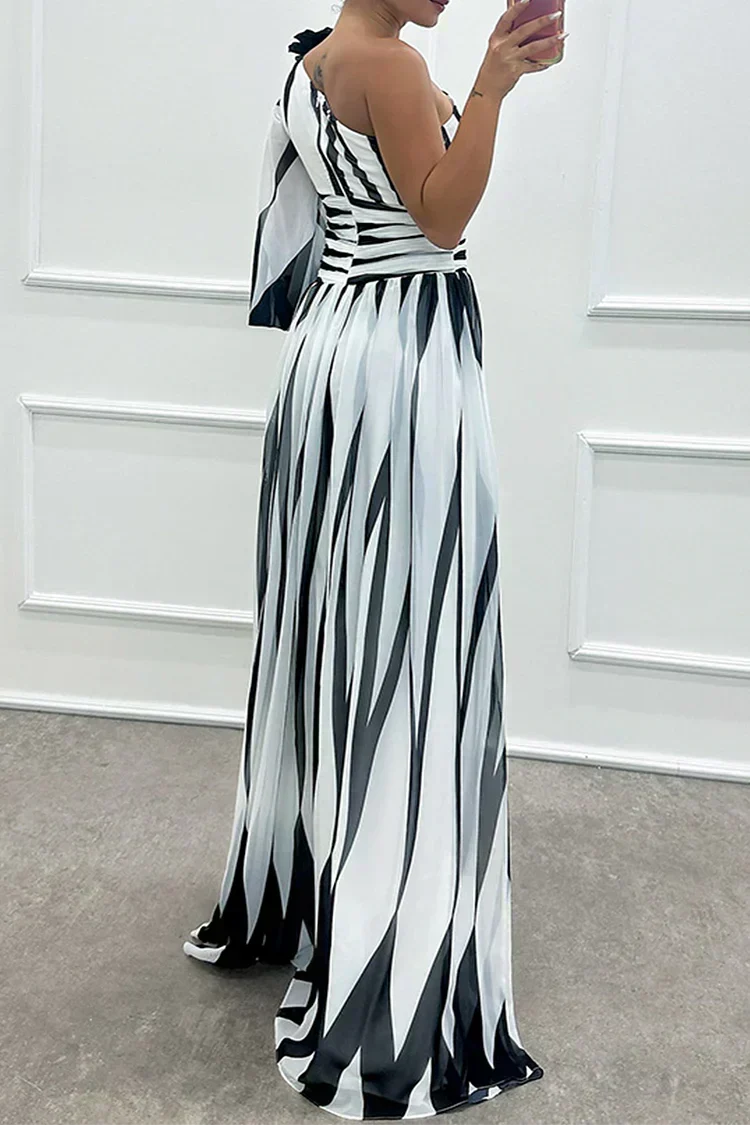 Yona - Elegant Striped Maxi Dress with One Shoulder