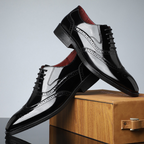 Robin - Vintage Wingtip Brogues