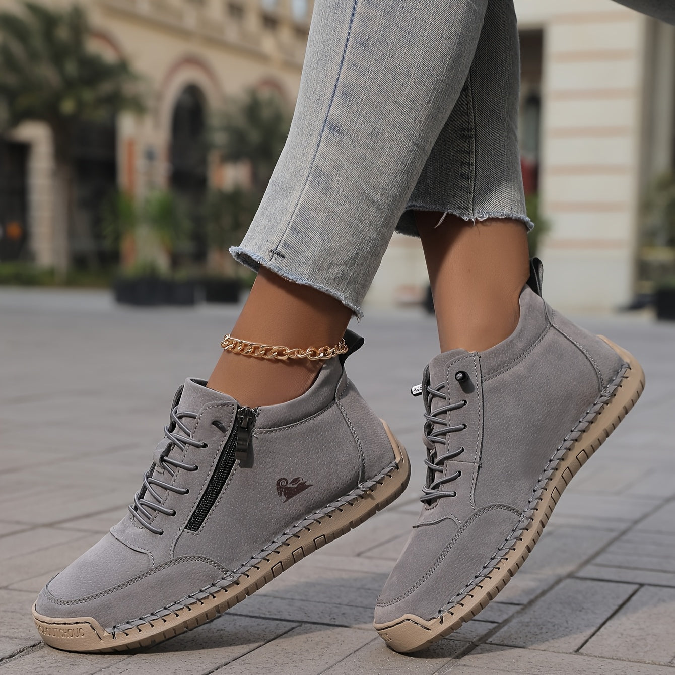 Nova - Comfortable Cushioned Comfort Sneakers with Zipper