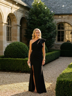 Quennie - One-Shoulder Maxi Dress With Ruffle Detail