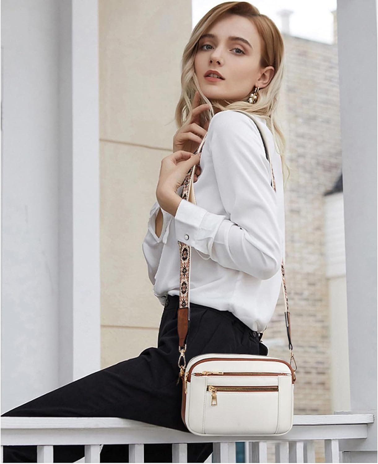 Emmie – Refined Leather Shoulder Bag with Compartments