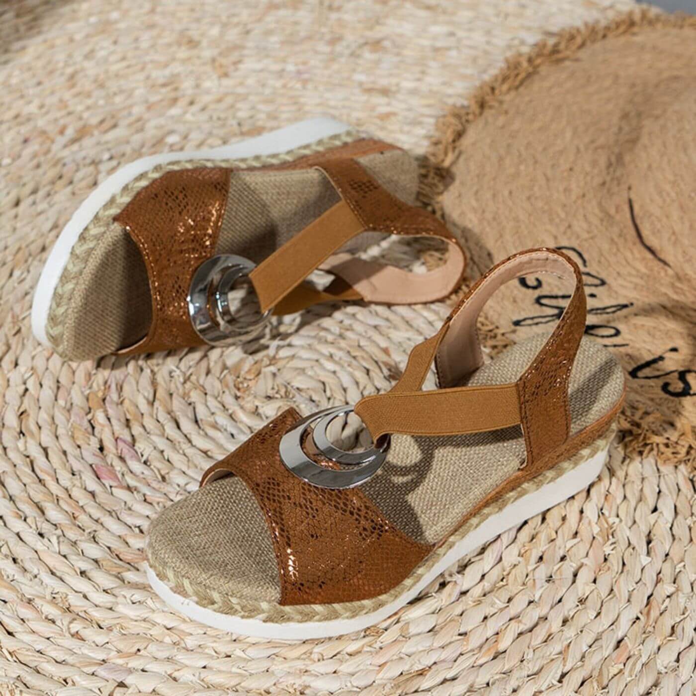 Fellia - Comfortable Cushioned Sandals