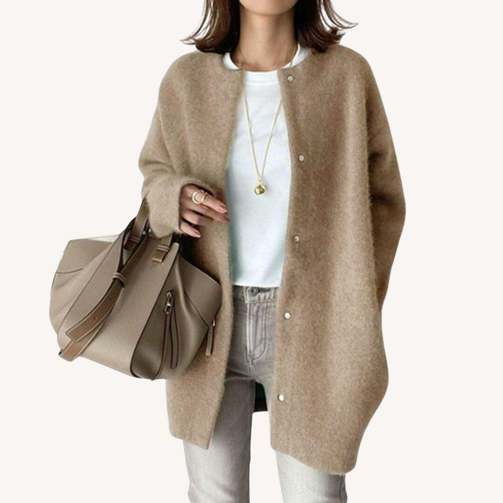 Amelia - Elegant Cardigan