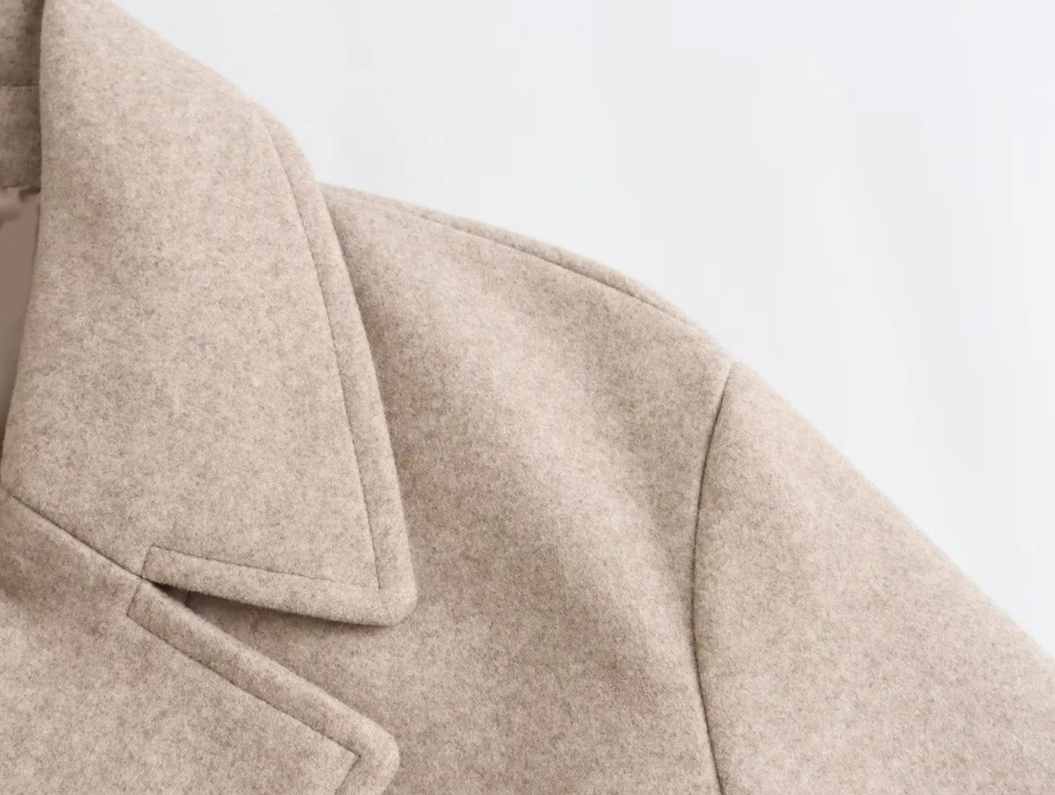 Eireen - Elegant Overcoat