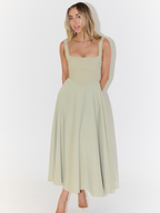 Vena - Elegant Flowing Dress