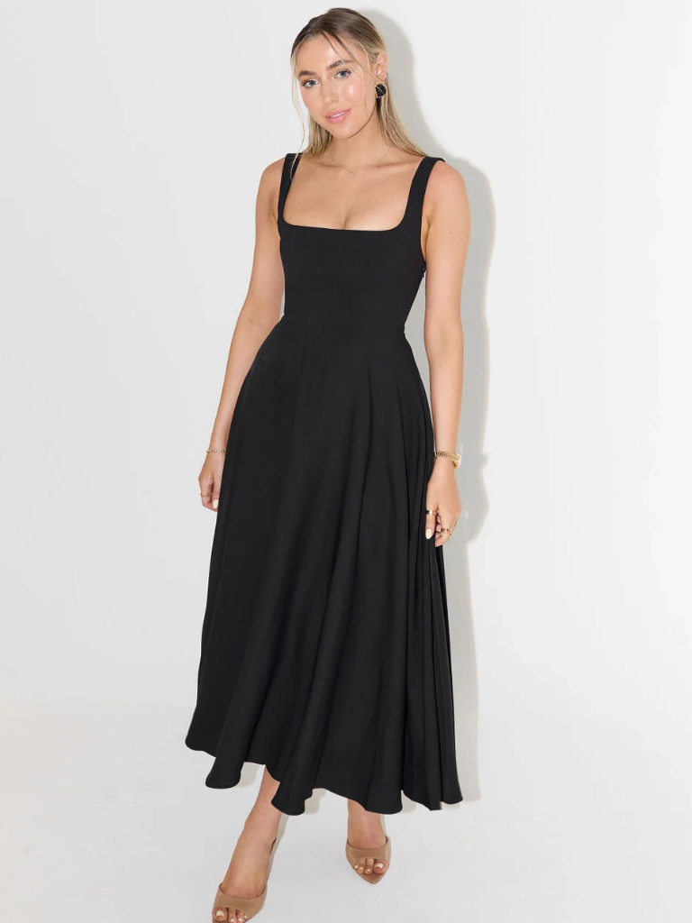 Vena - Elegant Flowing Dress