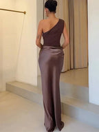 Lara - Maxi Dress with a Guilt in Satin