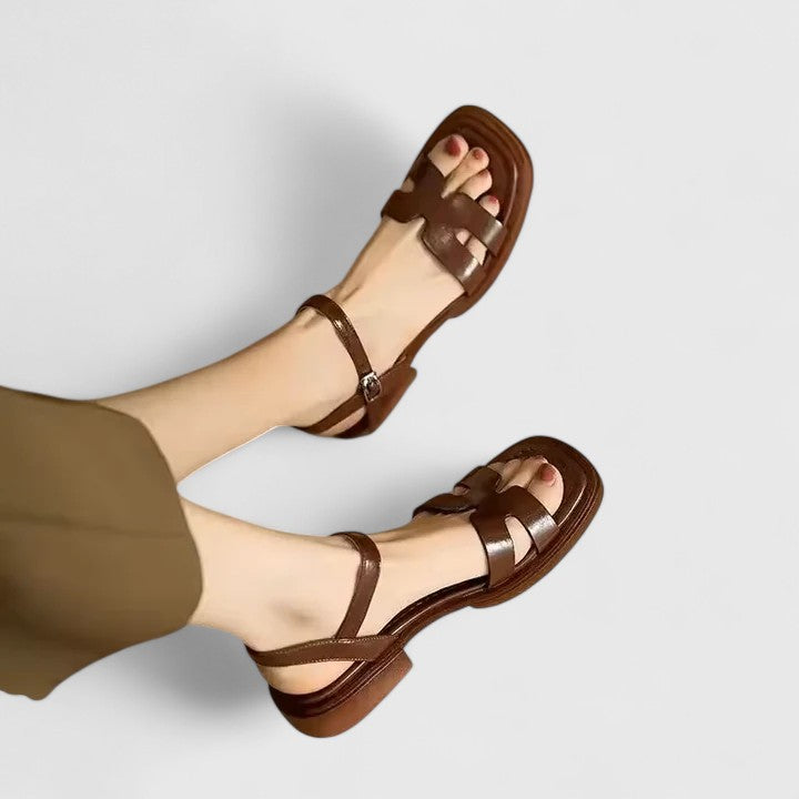 Faye - Sophisticated Flat Sandals