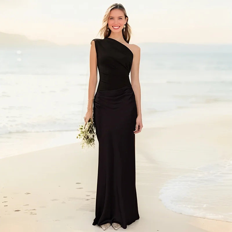 Lara - Maxi Dress with a Guilt in Satin
