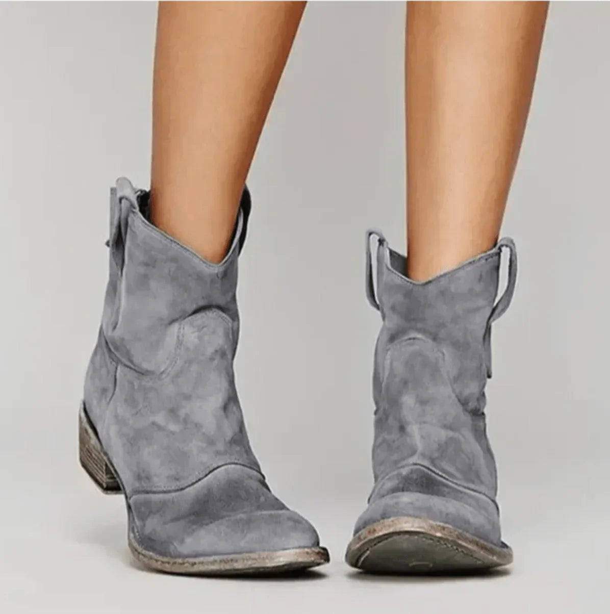 Anna Suede Boots in Gray