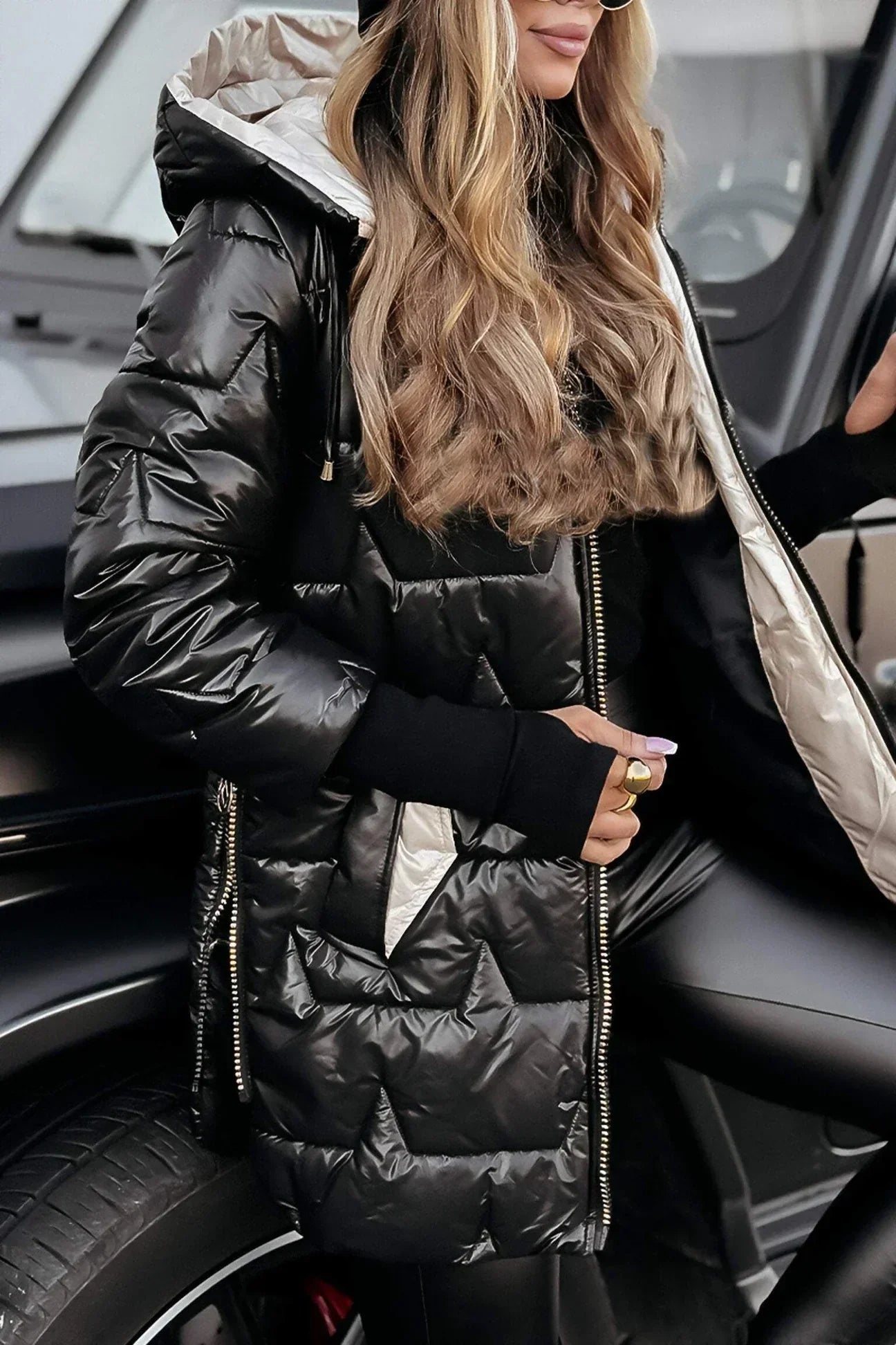 Wilma – Elegant Winter Coat with Hood and Padding