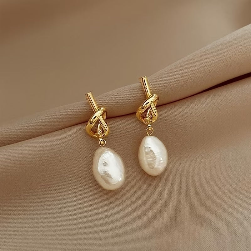 Hana - Knot Pearl Elegance Earrings