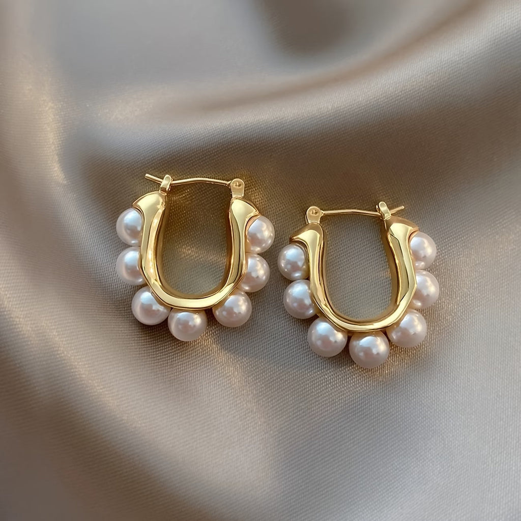 Olie - Pearl Cluster Earrings