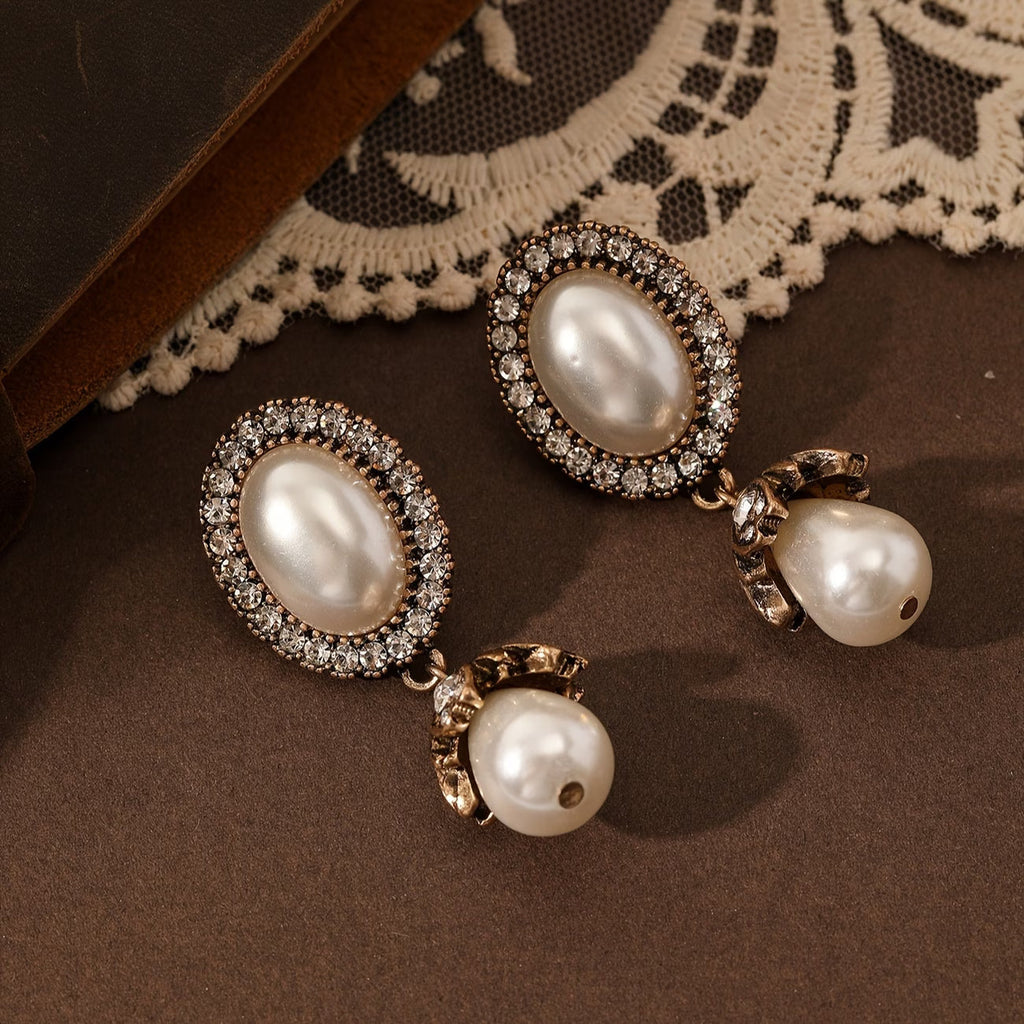 Ashley - Vintage Pearl Frame Earrings