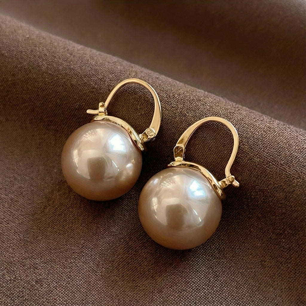 Shaia - Shimmering Pearl Earrings